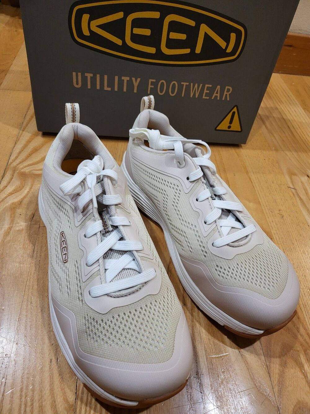KEEN Utility Women's Sparta 2 Alloy Toe Work Shoes Size 8 M Slip-Resistant